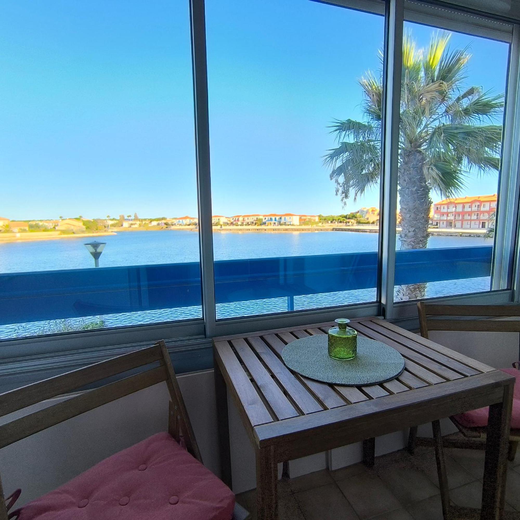 Le Petit Barcares Apartment Le Barcares Bagian luar foto